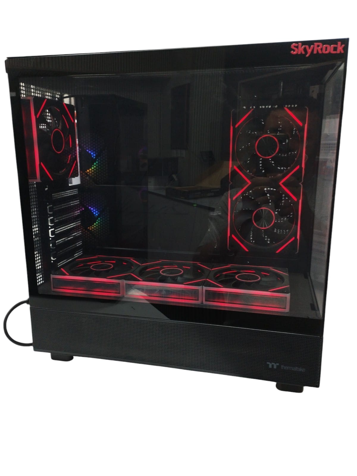 Thermaltake Gaming Case – Black Edition (6 Fans) Main image